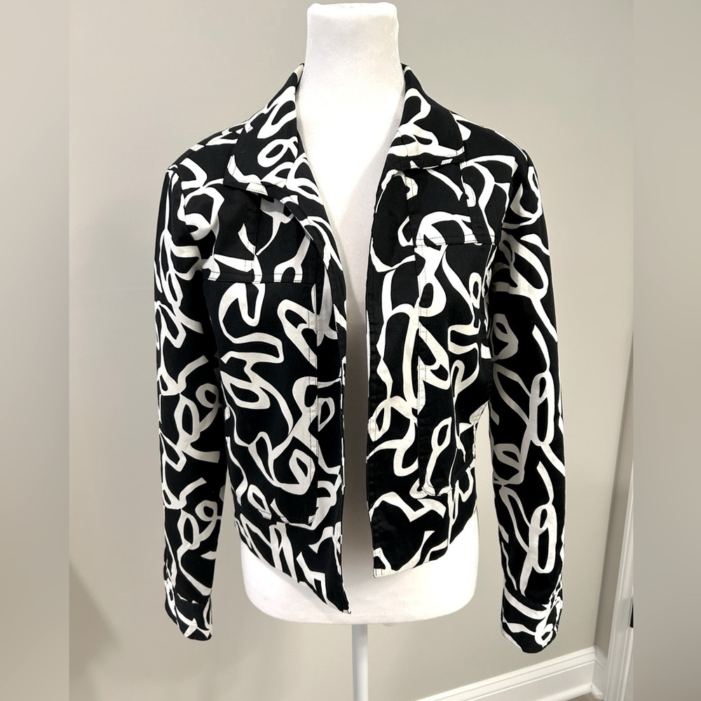 Transitions Black and White Ribbon Print 90’s Style Cropped Jacket- size 4